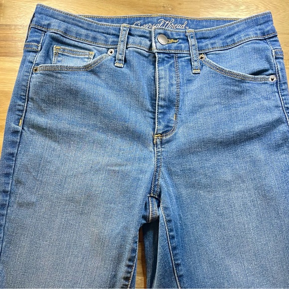 Universal Thread High Rise Skinny Jeans - Picture 3 of 11